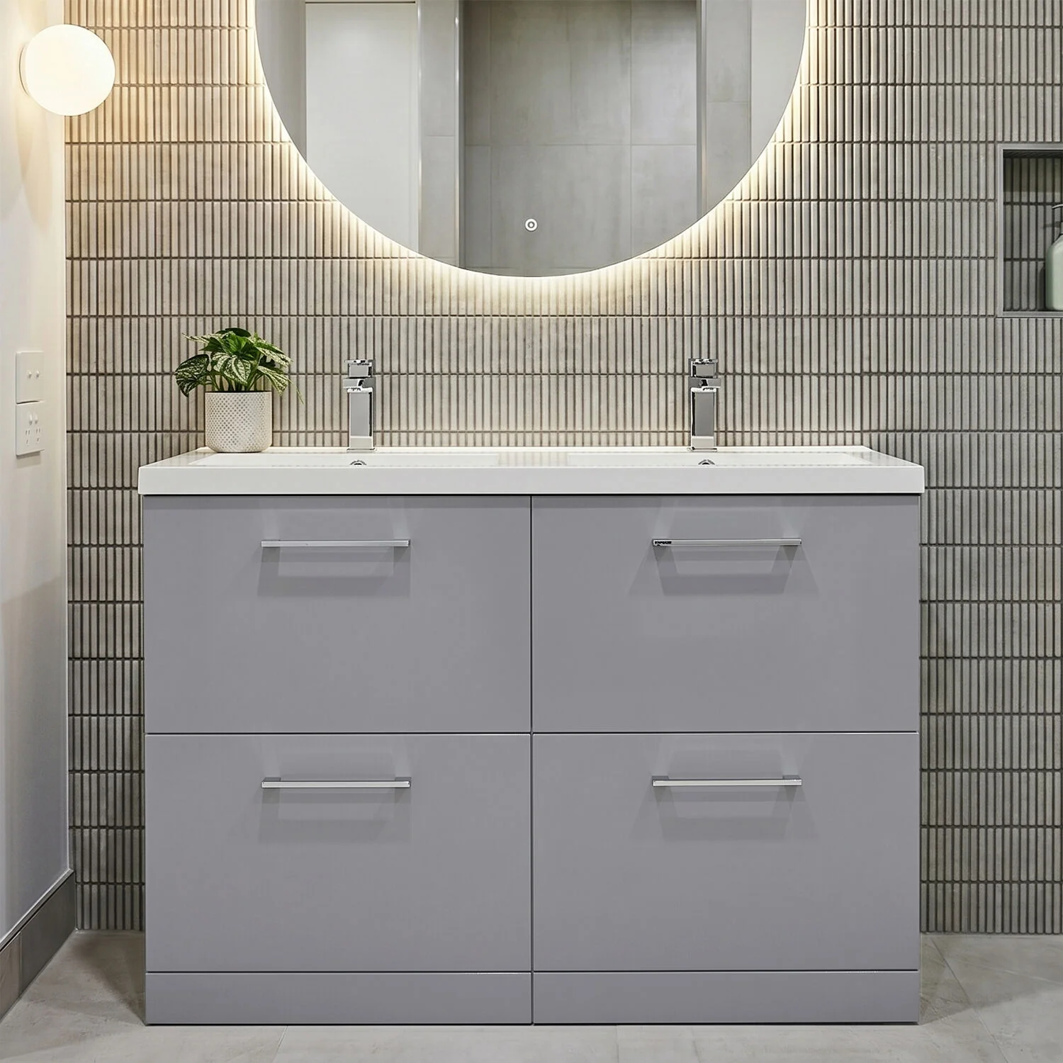 Balterley Level 1200mm Floor Standing 4 Drawer Vanity Unit with Double Basin, Handles & Overflow for Bathroom Storage Gloss White - Image 4
