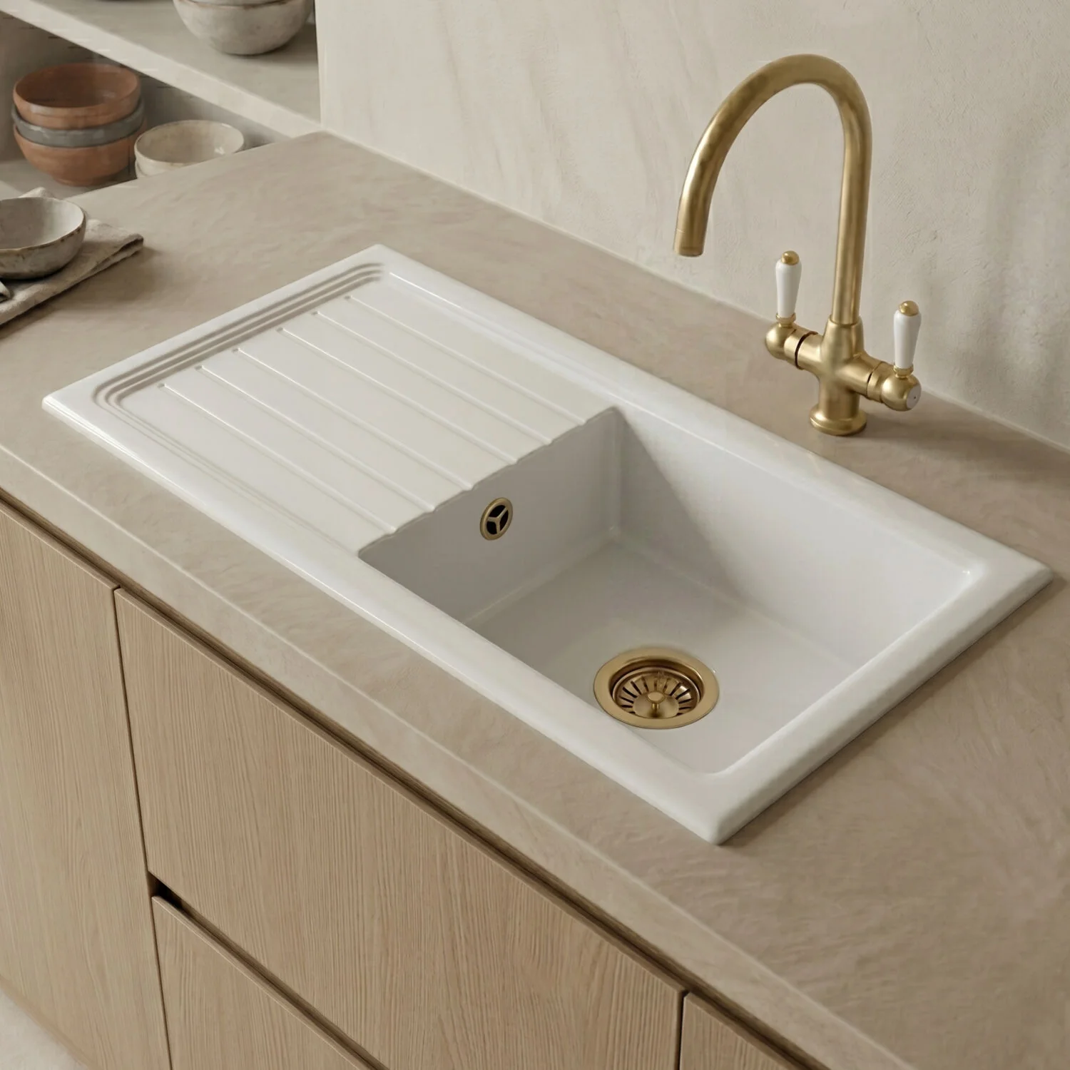 Traditional Fireclay Kitchen Bundle: Single Bowl Sink & Drainer with Waste & Mono Lever Tap, 1010mm - Brushed Brass - Image 2