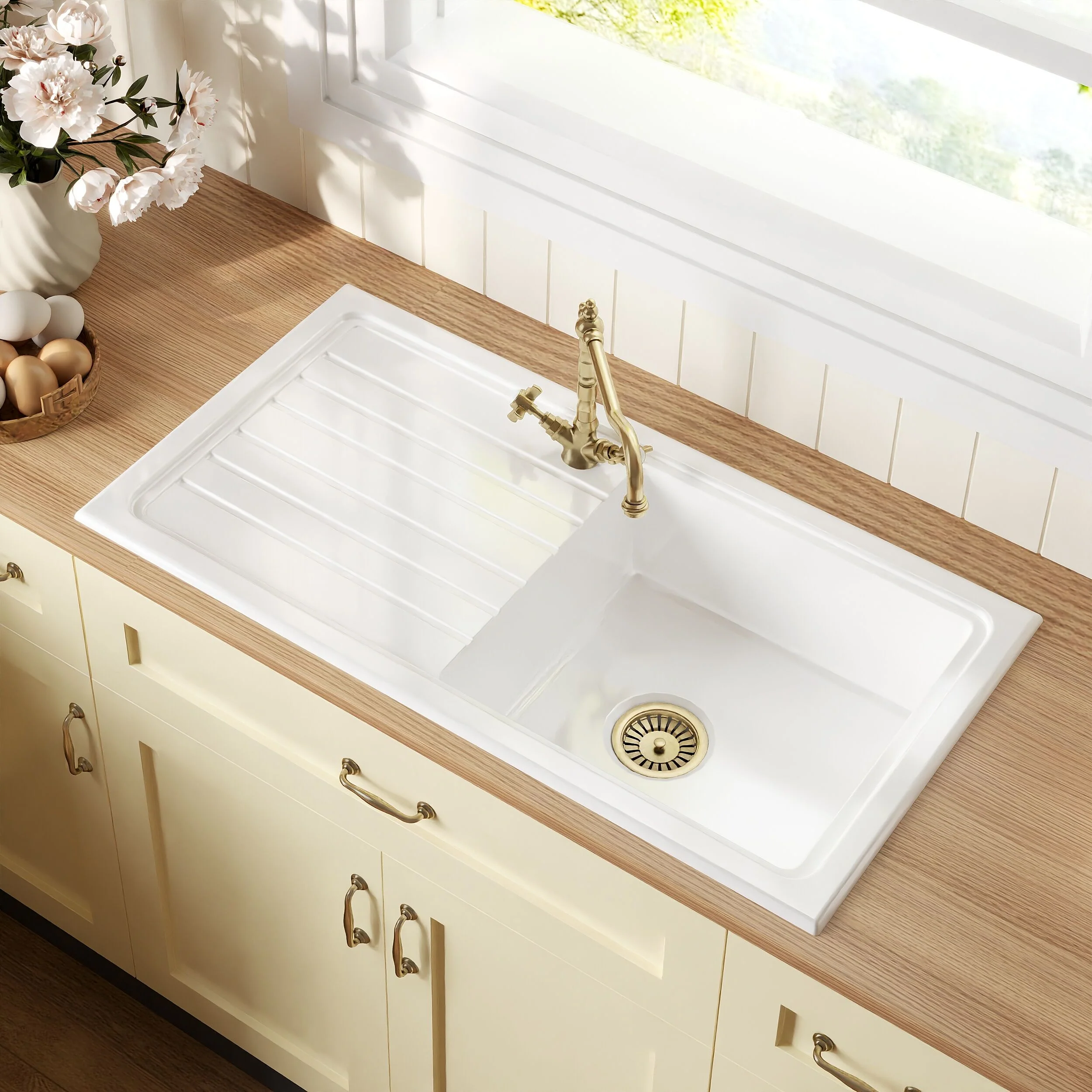 Traditional Fireclay Kitchen Bundle: Single Bowl Sink & Drainer with Waste & French Classic Tap, 1010mm - Brushed Brass - Image 4