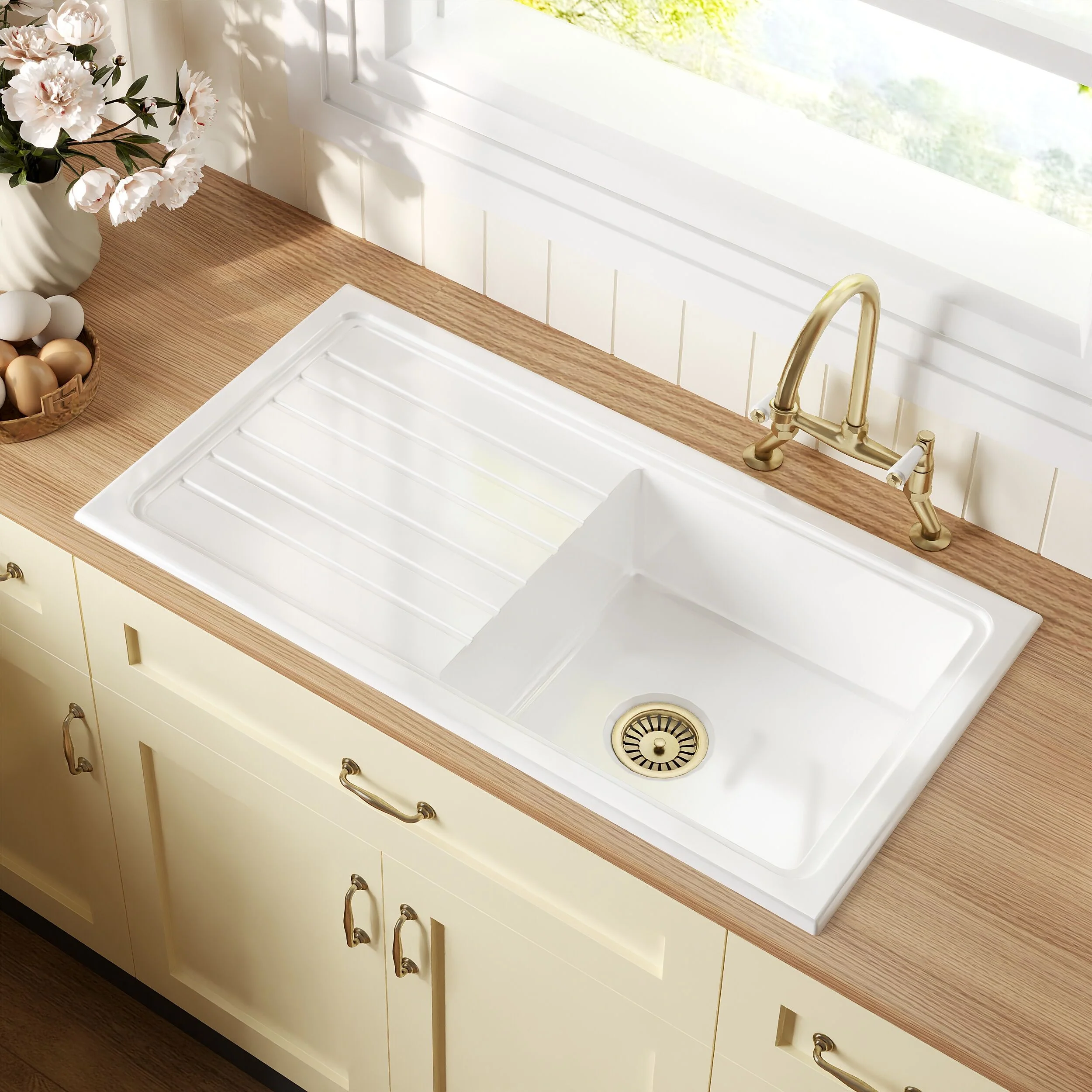 Traditional Fireclay Kitchen Bundle: Single Bowl Sink & Drainer with Waste & Bridge Lever Tap, 1010mm - Brushed Brass - Image 4