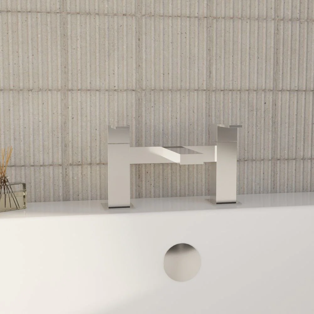 Square Deck Mounted Bath Filler Tap - Chrome - Image 2