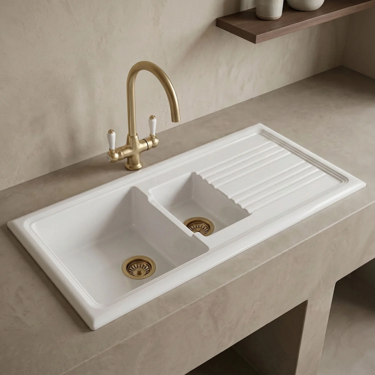 Traditional Fireclay Kitchen Bundle: 1.5 Bowl Sink with Drainer, Waste & Mono Lever Tap, 1010mm - Brushed Brass - Image 2