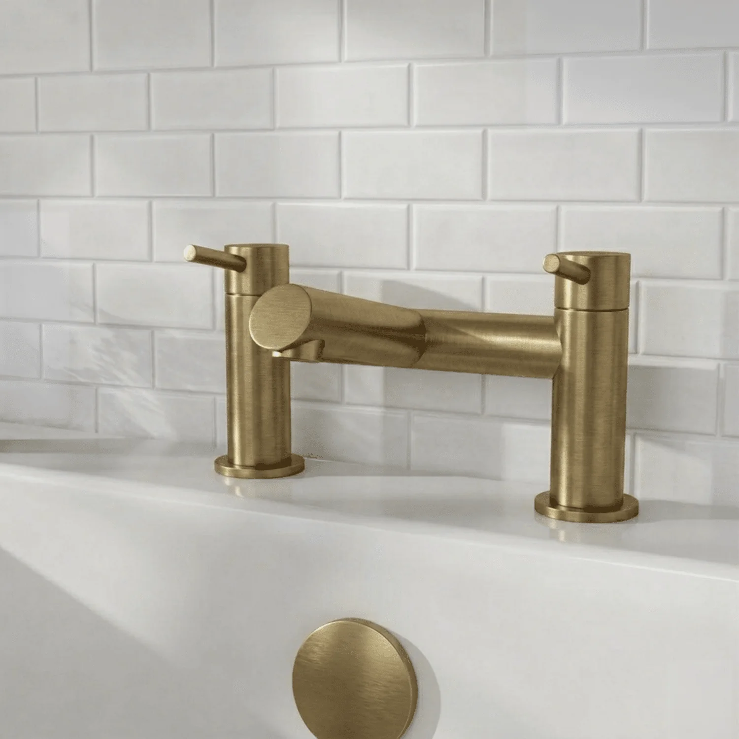 Wetley Minimalist Round Deck Mounted Bath Filler Tap - Choice of Finish - Image 3