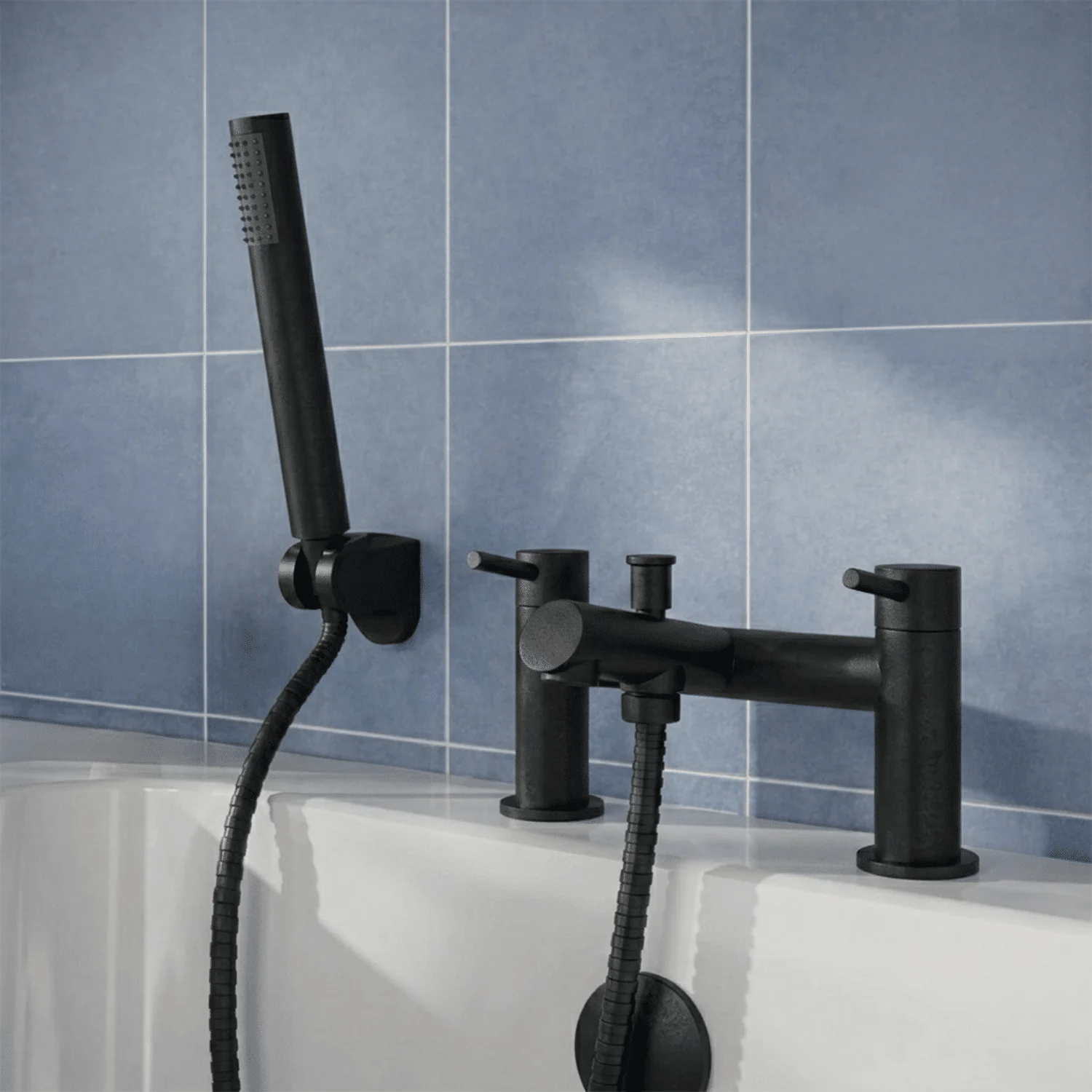 Wetley Round Minimalist Bath Shower Mixer Tap with Shower Kit - Choice of Finish - Image 2