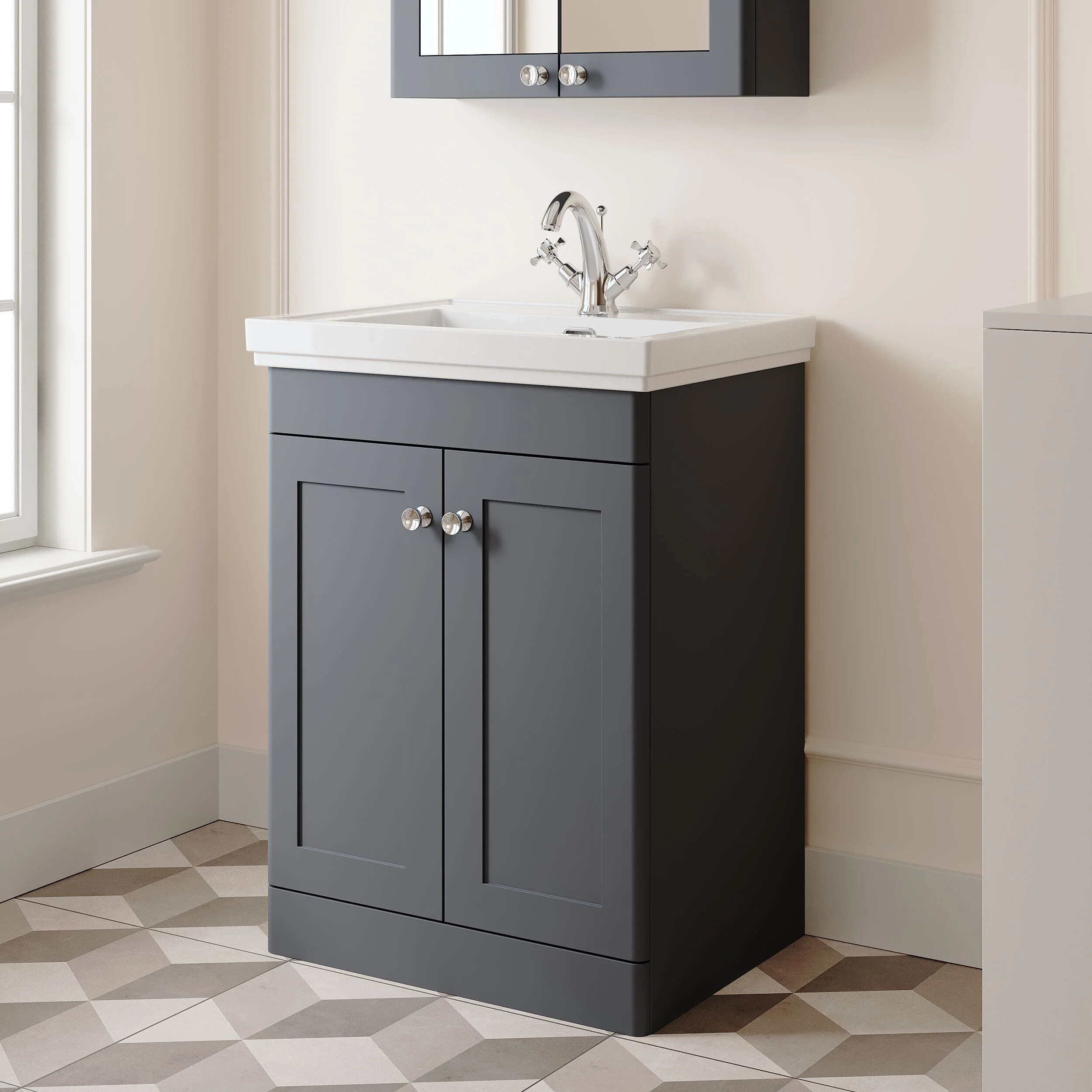Swynnerton Traditional Floor Standing Vanity Basin Unit with 1 Tap Hole Ceramic Basin - Choice of Size and Finish - Image 31